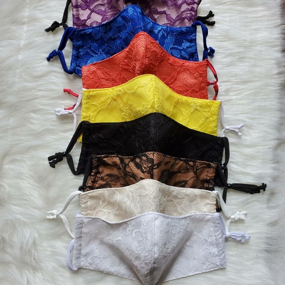 Lace Face Mask - Picture 2 of 8